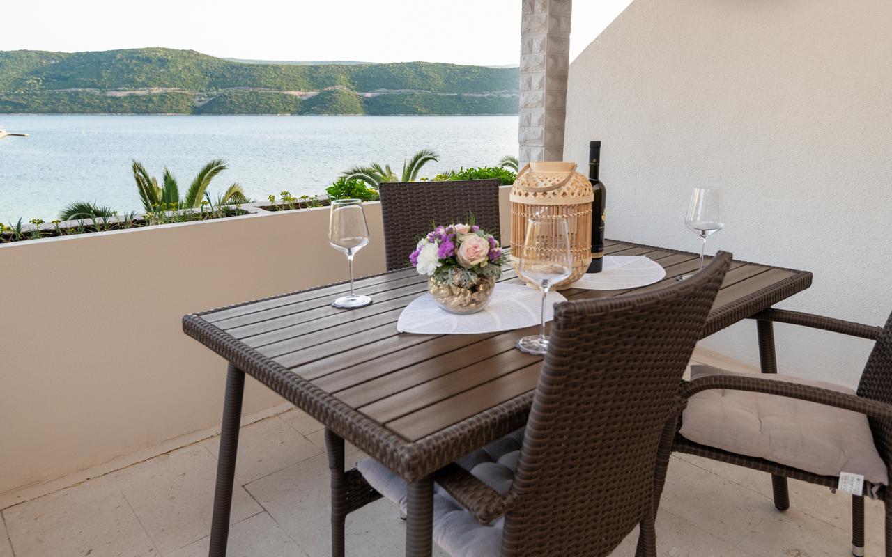 Apartments Villa Kresic نيوم المظهر الخارجي الصورة